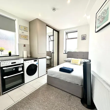 Unique Modern, Private Apartment,15 Mins To Central London Hendon Exterior photo