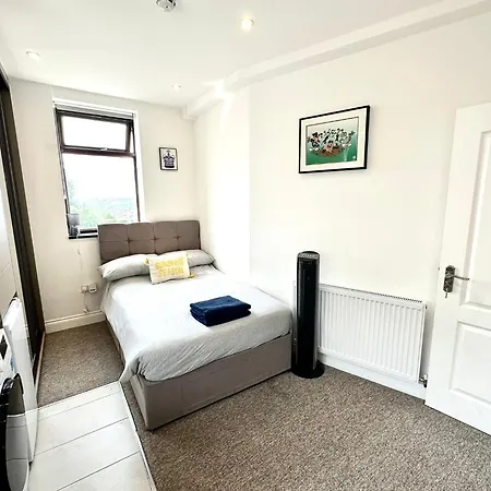 Unique Modern, Private Apartment,15 Mins To Central London Hendon Exterior photo