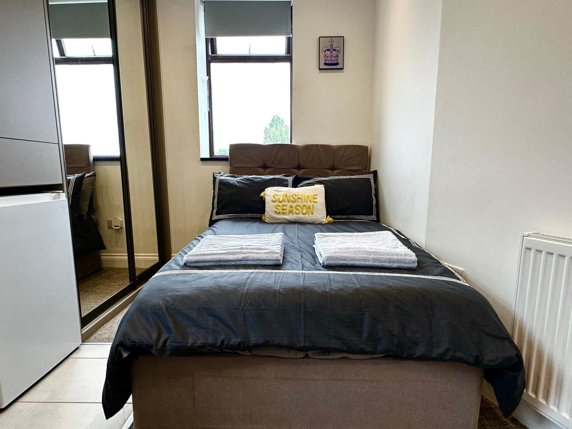 Unique Modern, Private Apartment,15 Mins To London Apartamento *