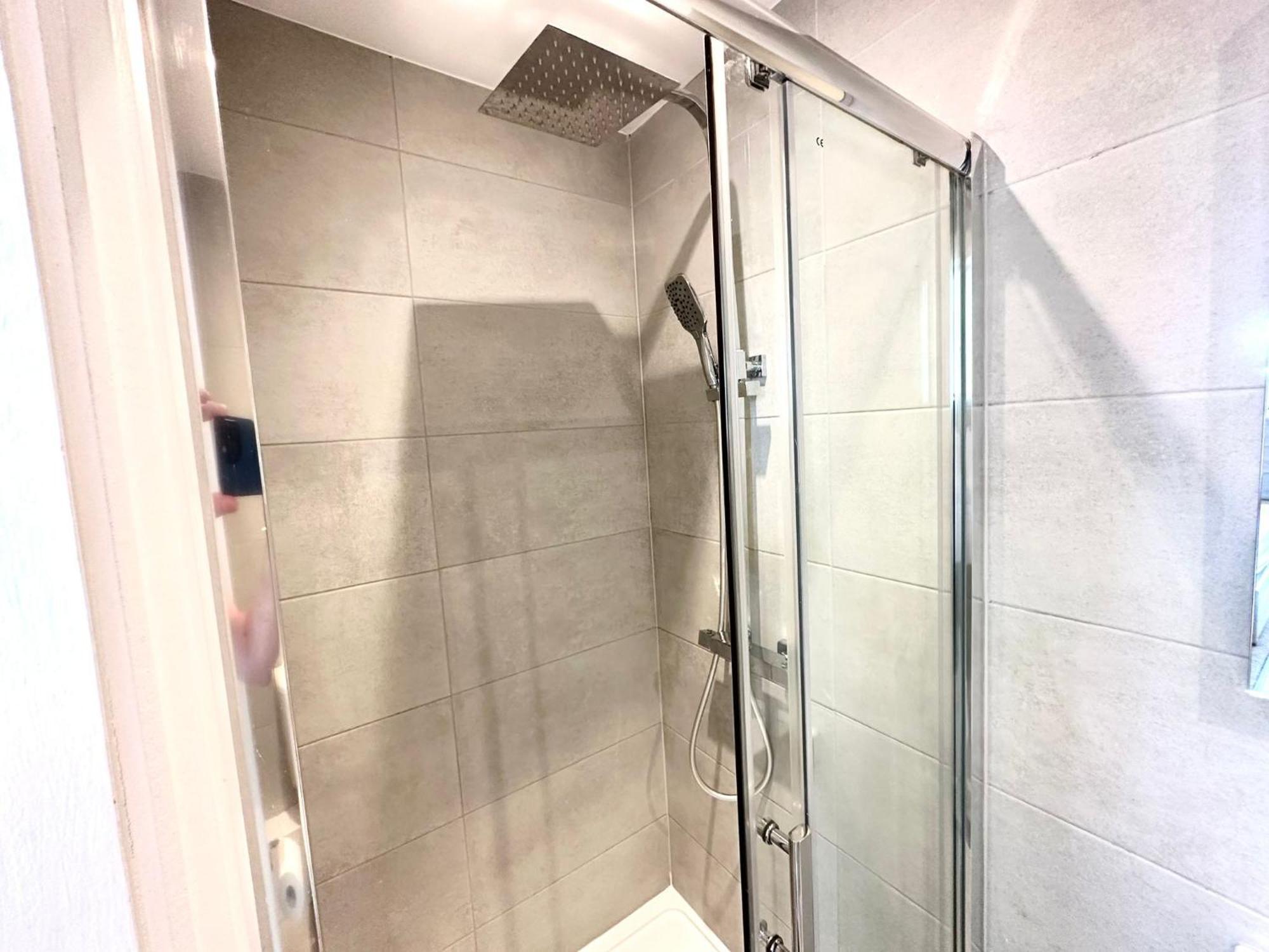 Appartement Unique Modern, Private Apartment,15 Mins To London *